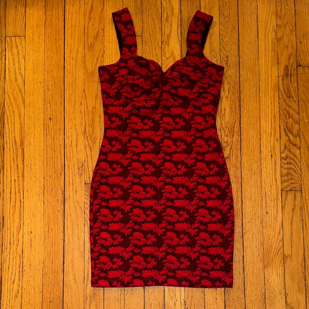 Candie’s 90s Y2K bodycon Red and black Floral Dress size M
